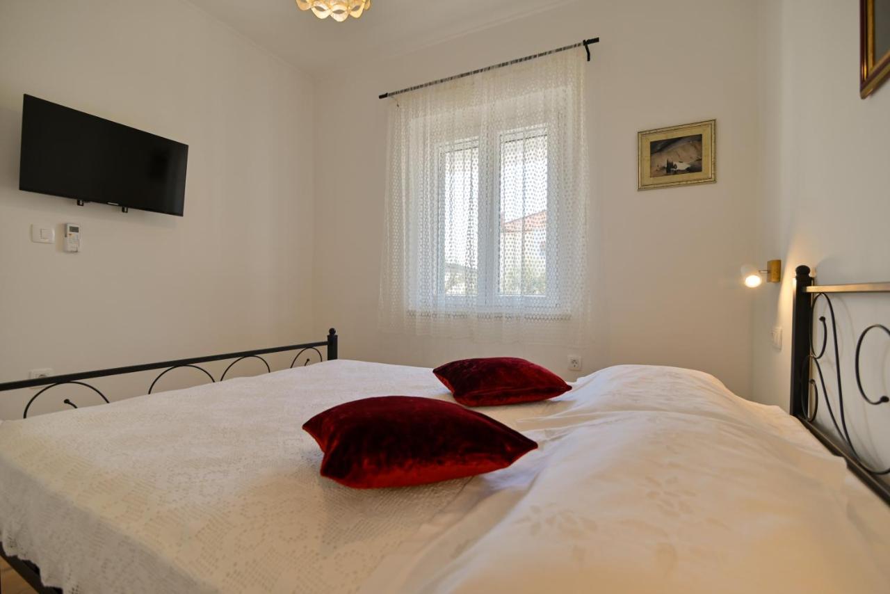 Apartments Art Трогир Экстерьер фото